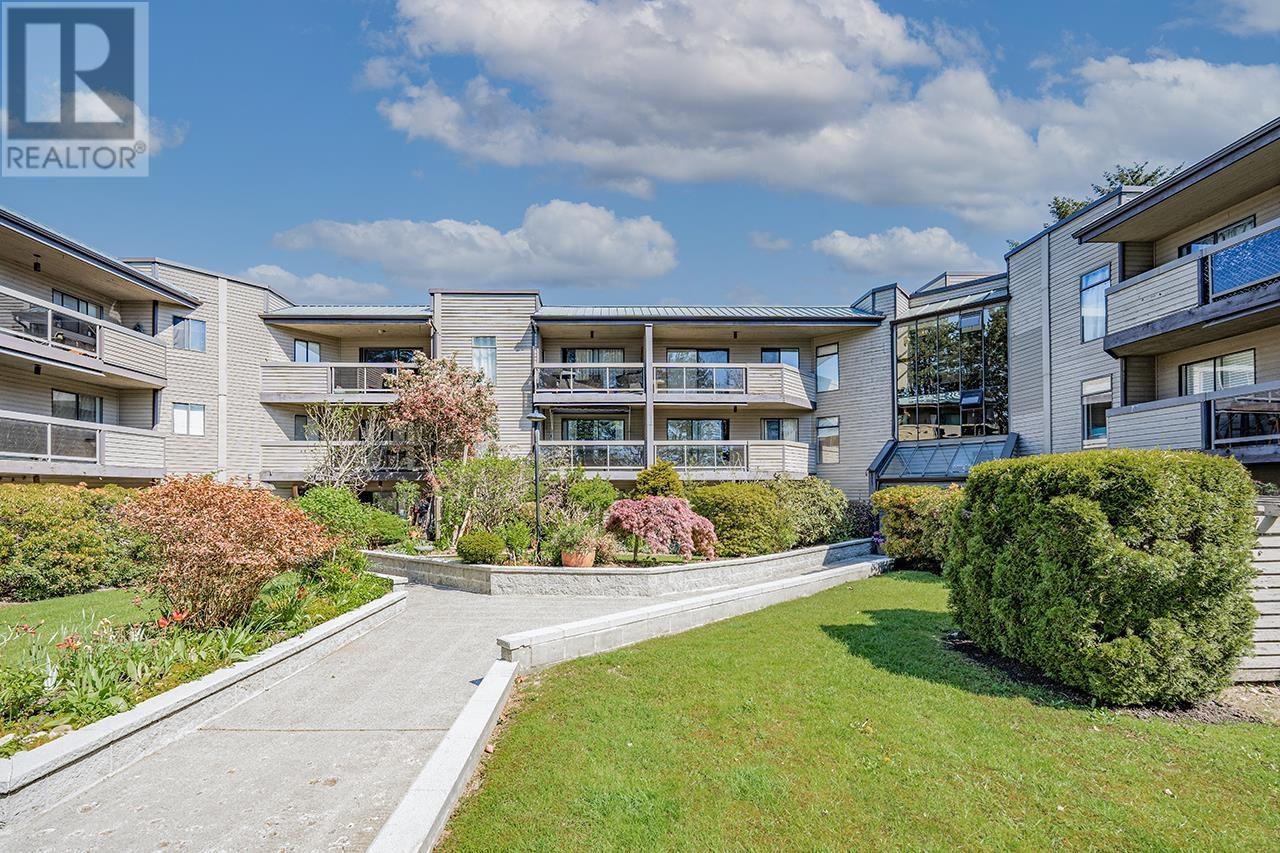 Listing Picture 3 of 23 : 206 6105 KINGSWAY, Burnaby / 本拿比 - 魯藝地產 Yvonne Lu Group - MLS Medallion Club Member