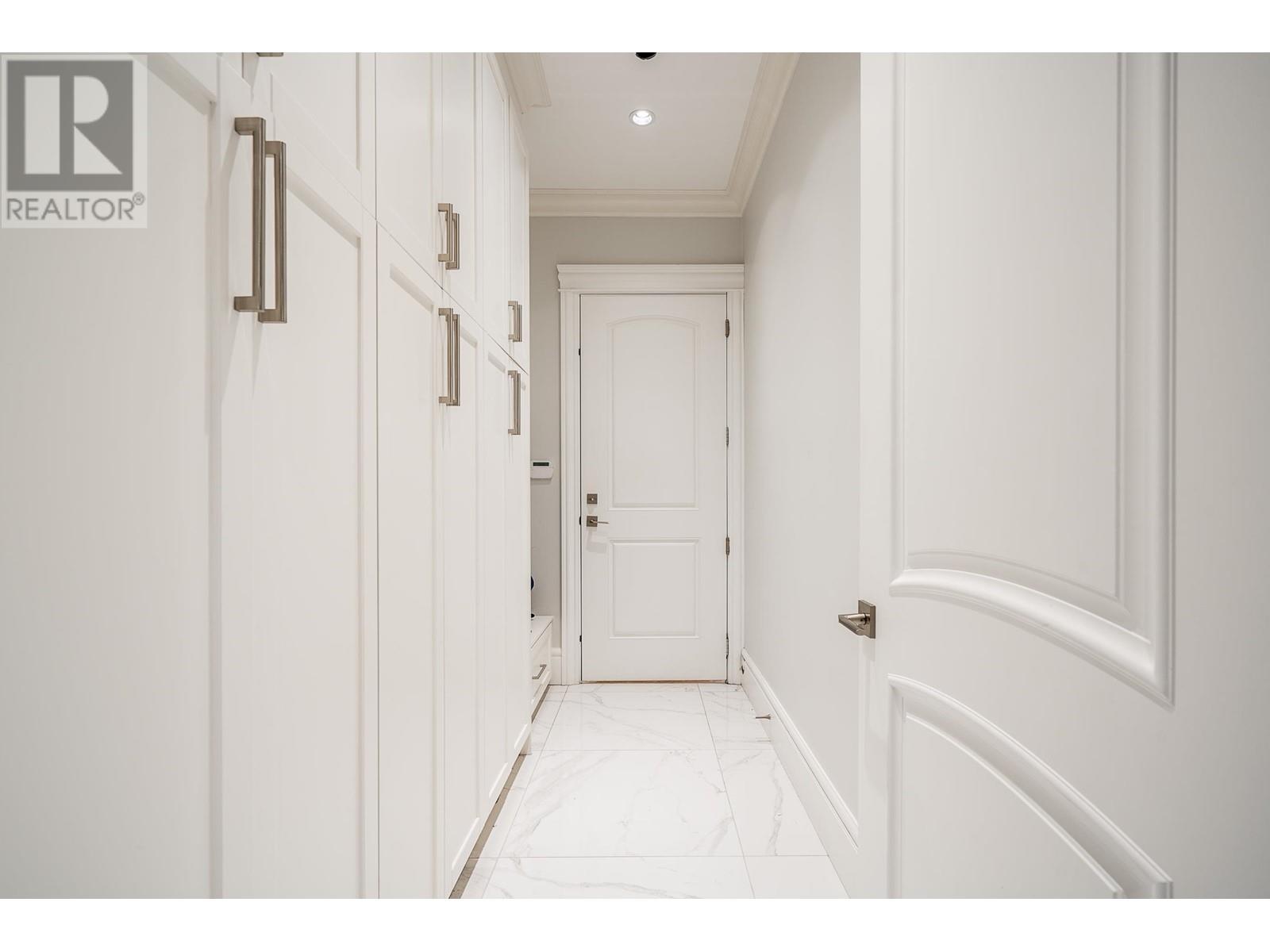 Listing Picture 22 of 40 : 8071 ALANMORE PLACE, Richmond / 烈治文 - 魯藝地產 Yvonne Lu Group - MLS Medallion Club Member
