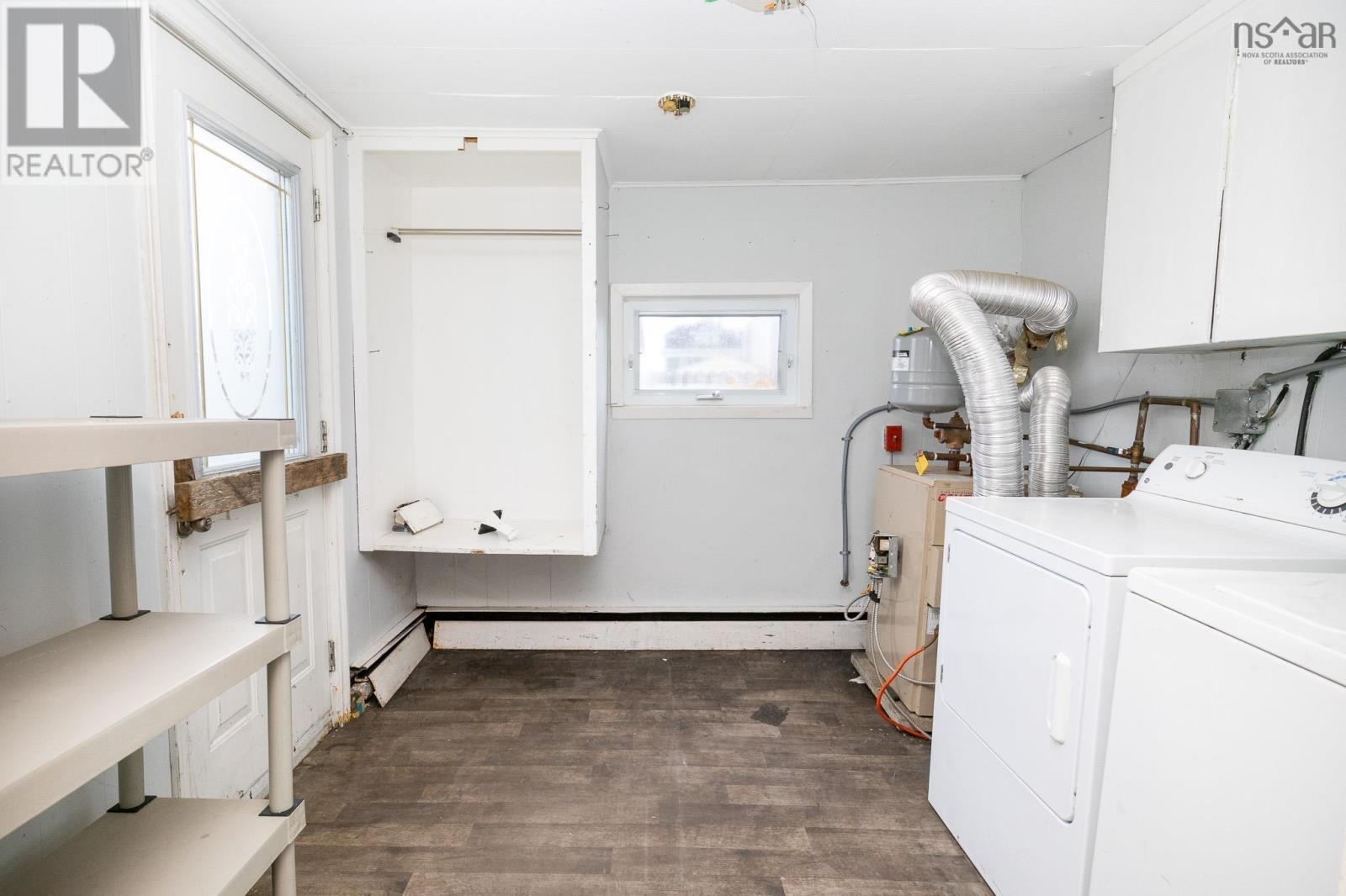 19 Tenth Street, Glace Bay, Nova Scotia  B1A 4L6 - Photo 13 - 202501293