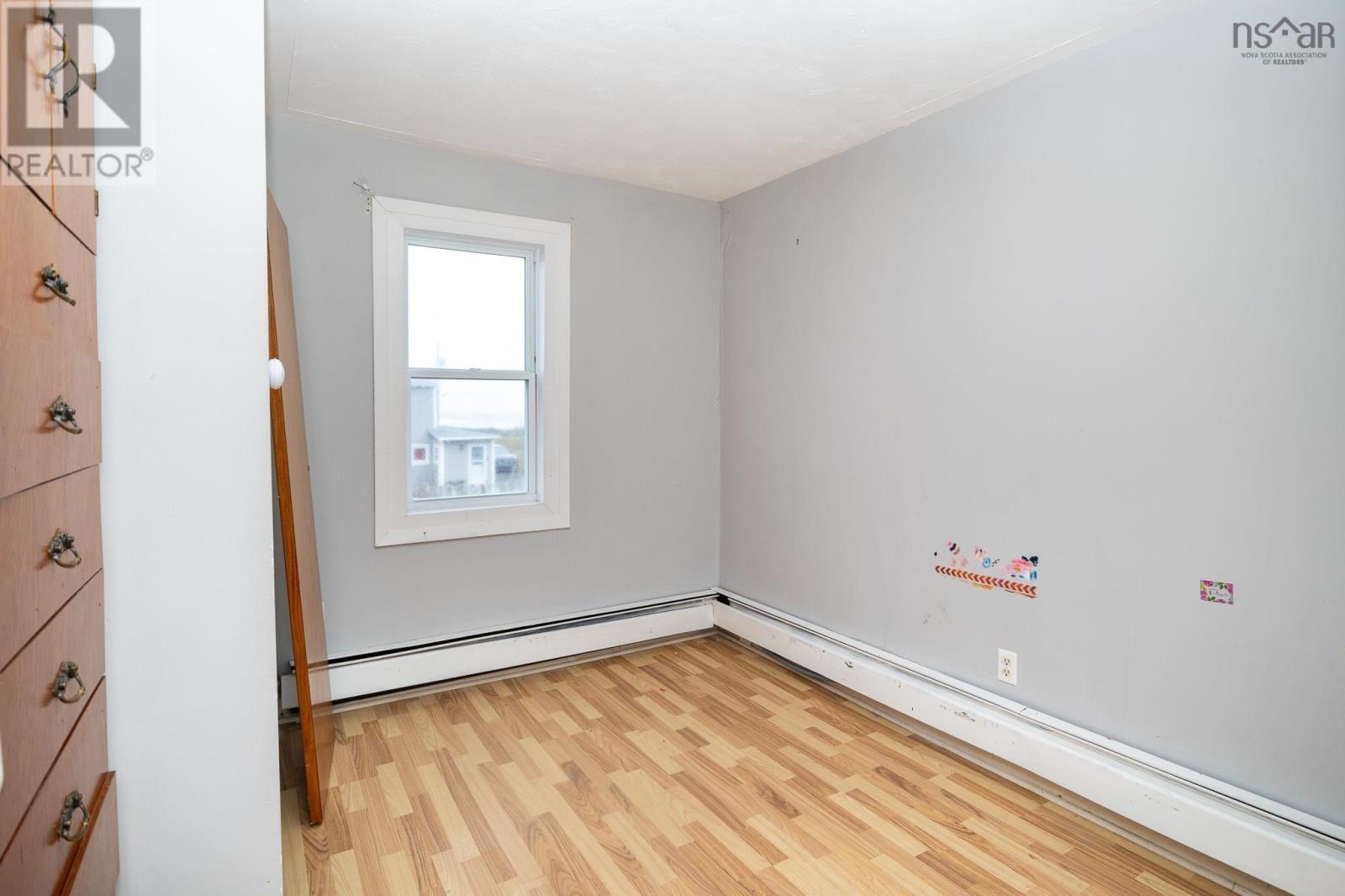 19 Tenth Street, Glace Bay, Nova Scotia  B1A 4L6 - Photo 23 - 202501293