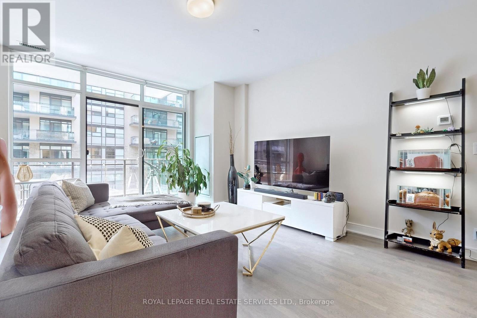 Property at 135 - 1575 LAKESHORE ROAD W image 3