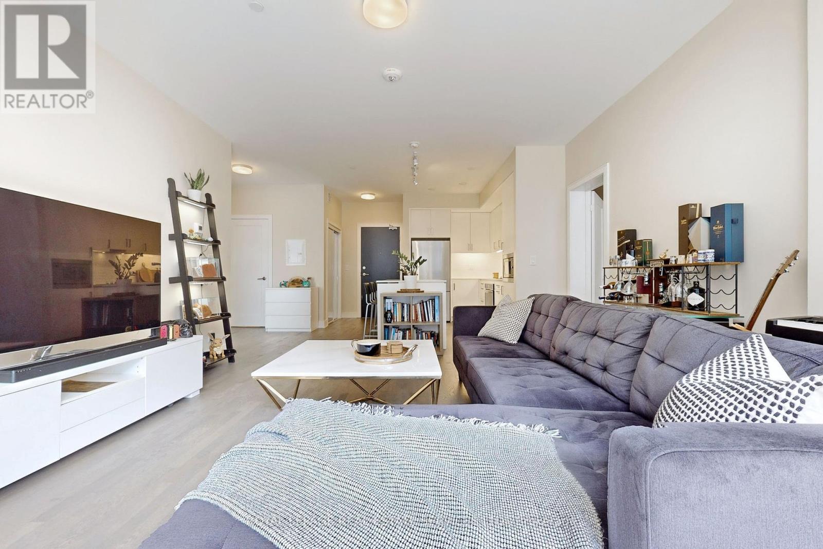 Property at 135 - 1575 LAKESHORE ROAD W image 5