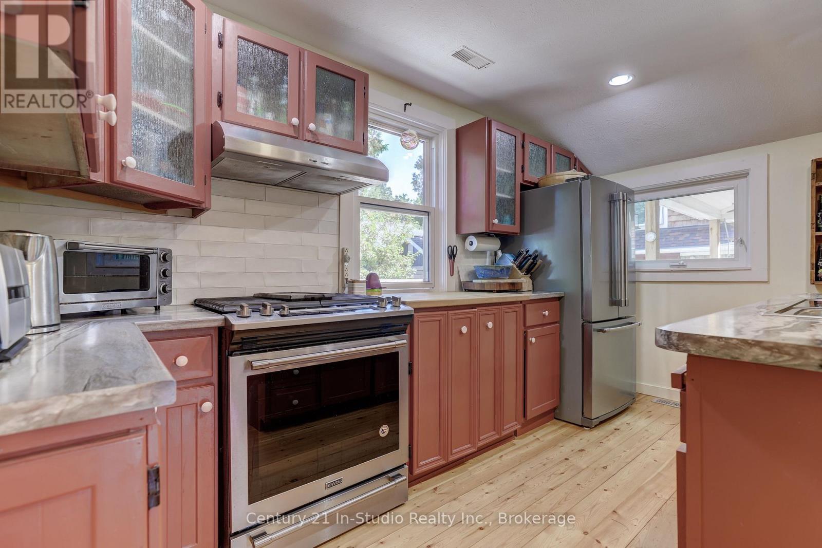 220 Belcher Lane, Saugeen Shores, Ontario  N0H 2L0 - Photo 13 - X11933234