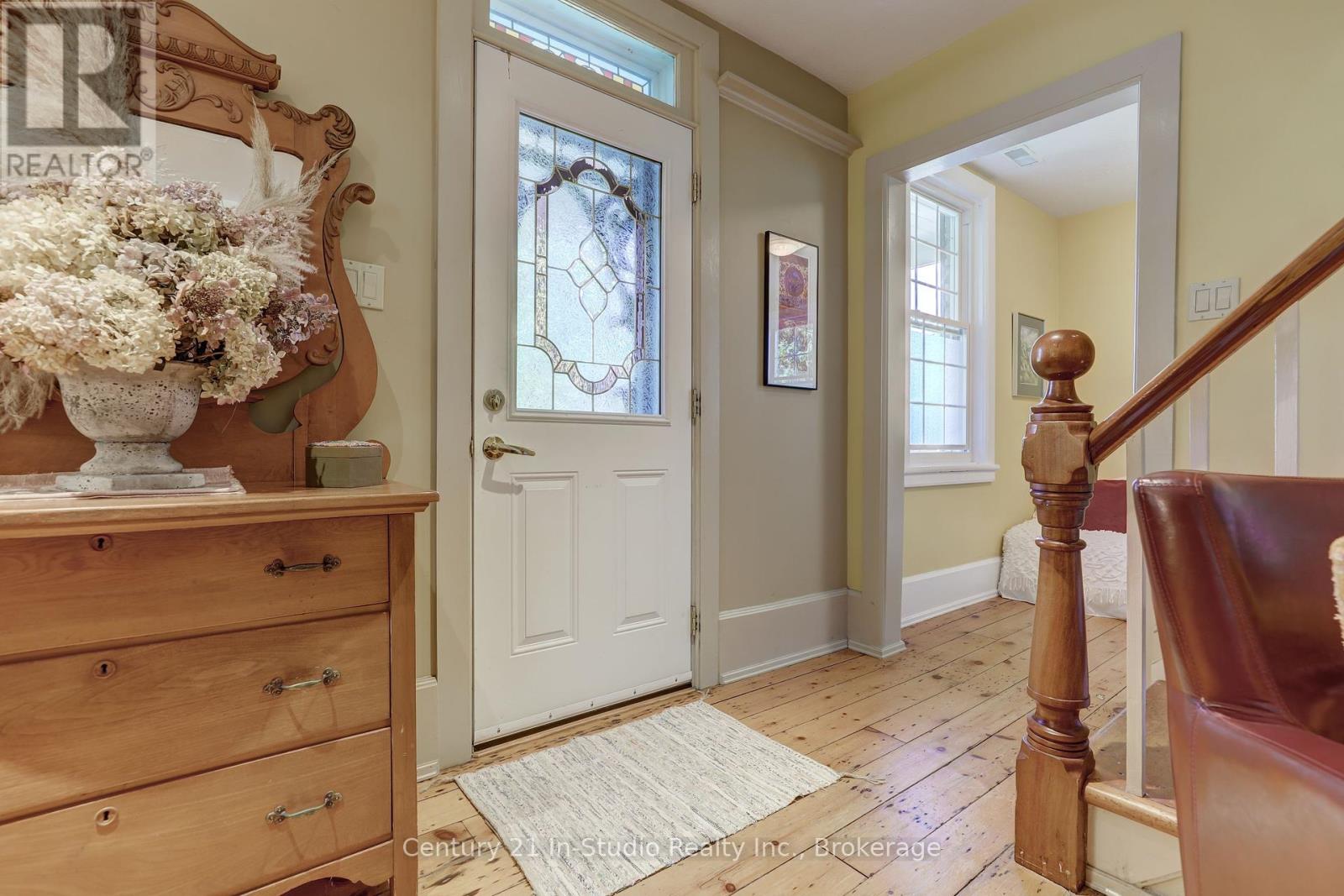 Property at 220 BELCHER LANE image 3
