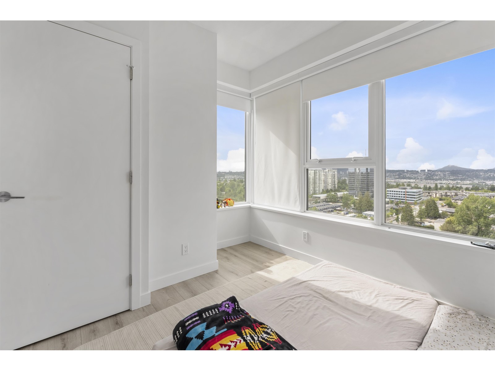 Property at 1510 10626 CITY PARKWAY image 4