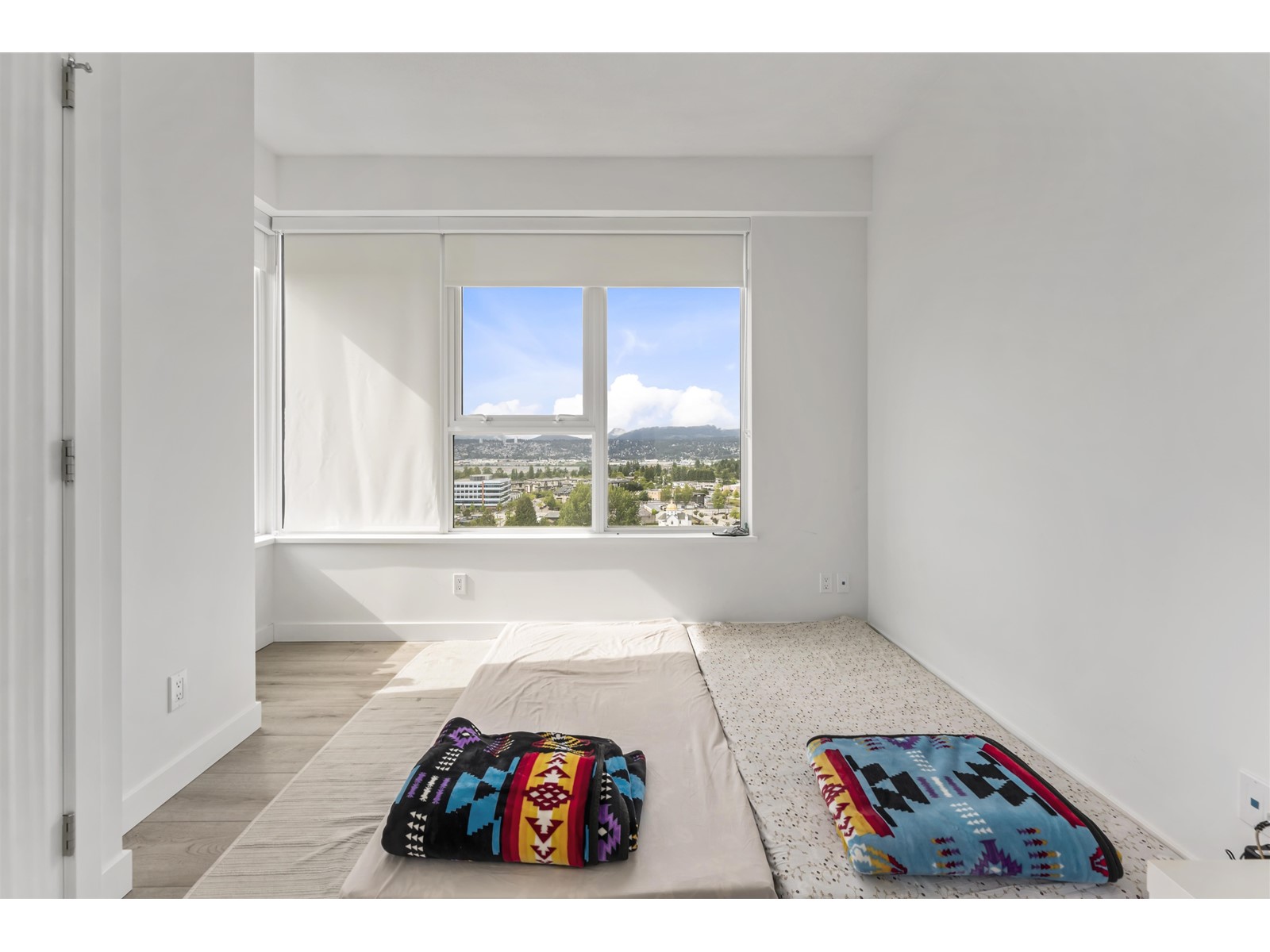 Property at 1510 10626 CITY PARKWAY image 3
