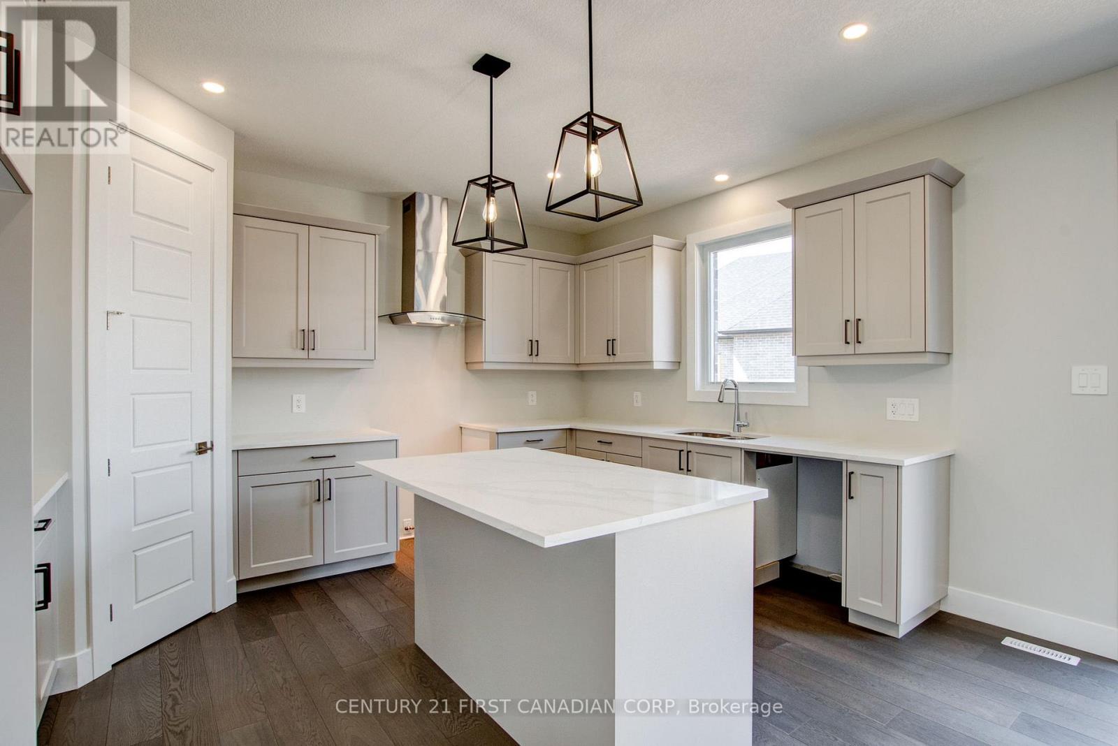 100 Aspen Circle, Thames Centre, Ontario  N0M 2P0 - Photo 15 - X11933310