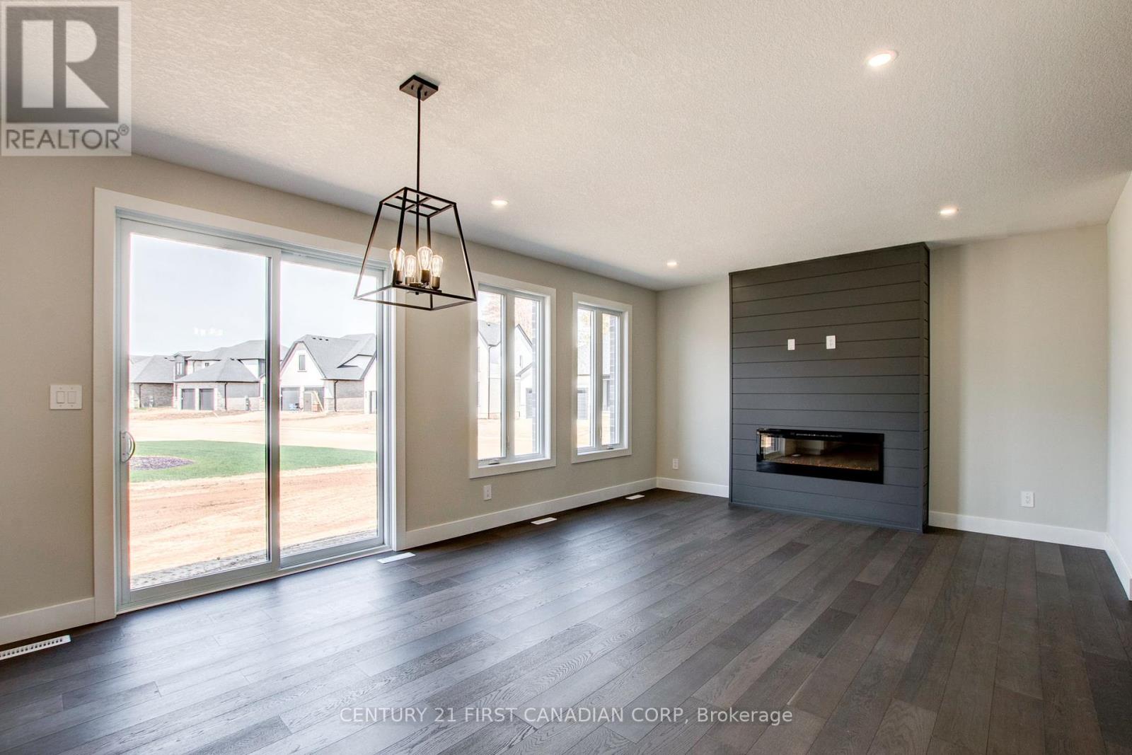 100 Aspen Circle, Thames Centre, Ontario  N0M 2P0 - Photo 19 - X11933310