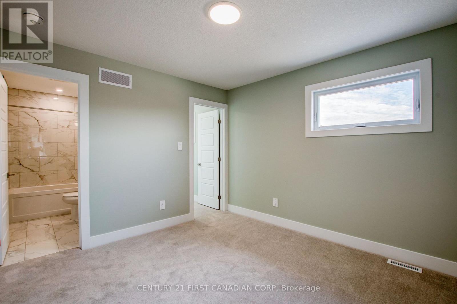 100 Aspen Circle, Thames Centre, Ontario  N0M 2P0 - Photo 37 - X11933310