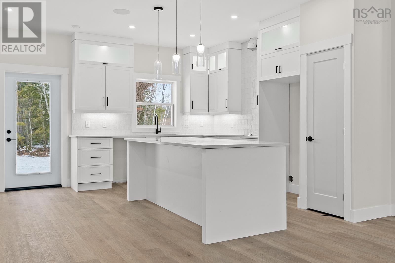 96 Diamond Lane, Middle Sackville, Nova Scotia  B4E 3H5 - Photo 11 - 202500469