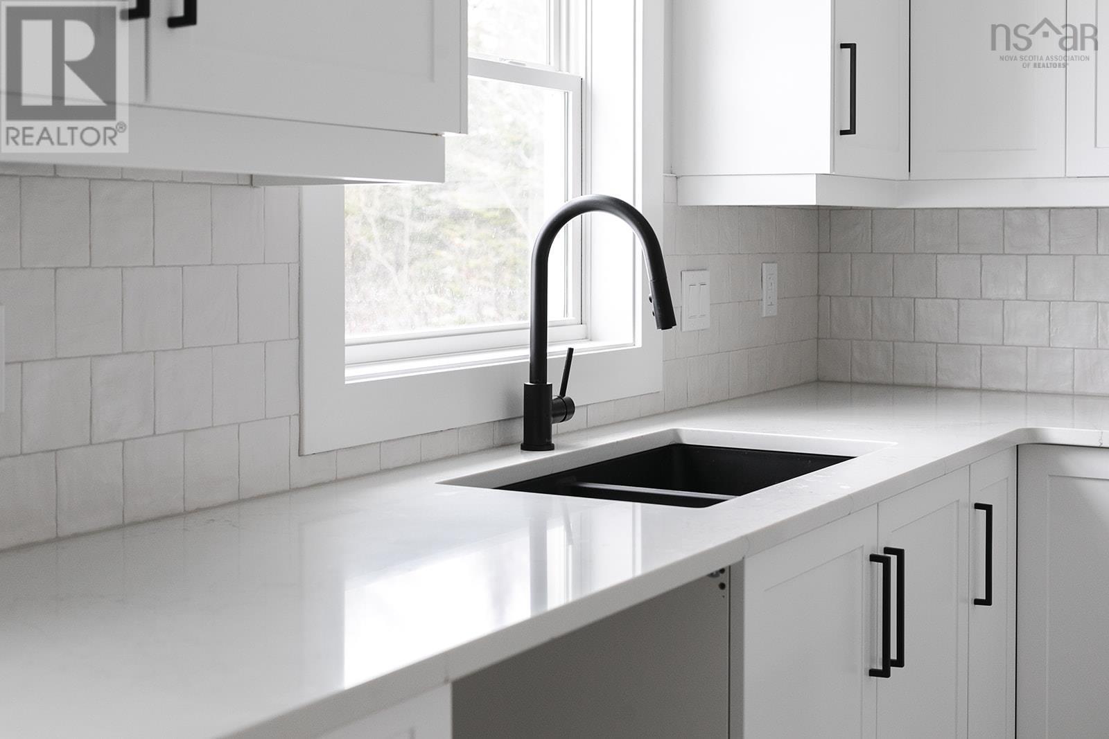 96 Diamond Lane, Middle Sackville, Nova Scotia  B4E 3H5 - Photo 18 - 202500469