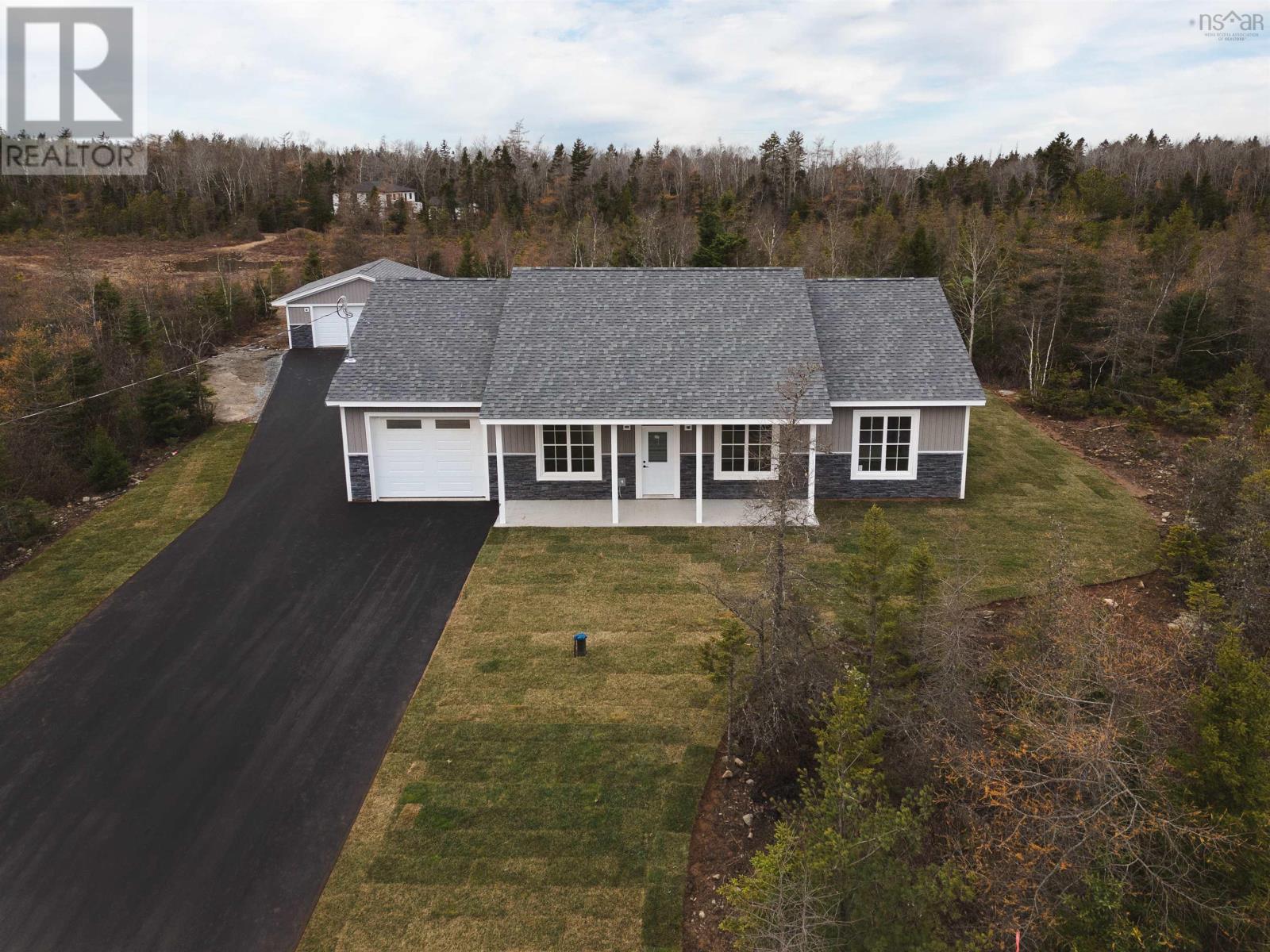 96 Diamond Lane, Middle Sackville, Nova Scotia  B4E 3H5 - Photo 34 - 202500469