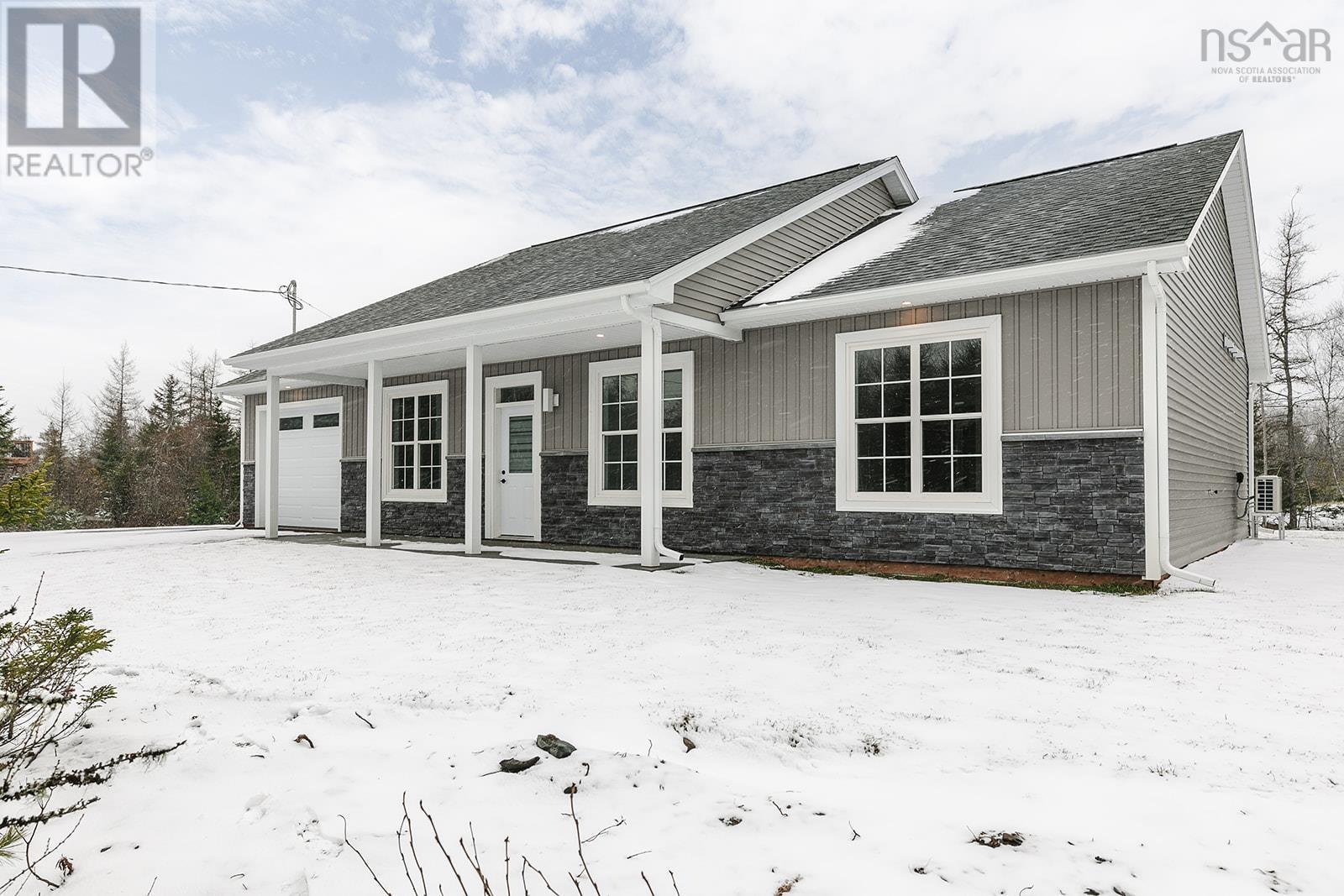 96 Diamond Lane, Middle Sackville, Nova Scotia  B4E 3H5 - Photo 4 - 202500469