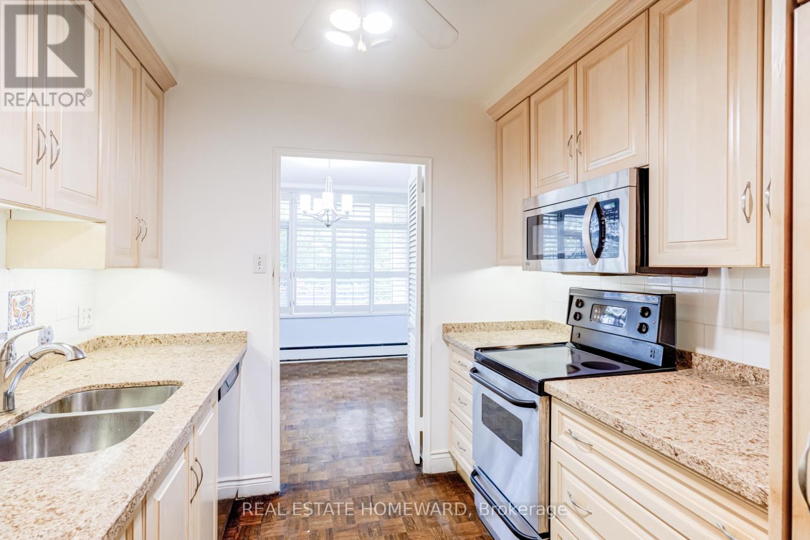 501 - 581 Avenue Road, Toronto, Ontario  M4V 2K4 - Photo 12 - C11933376