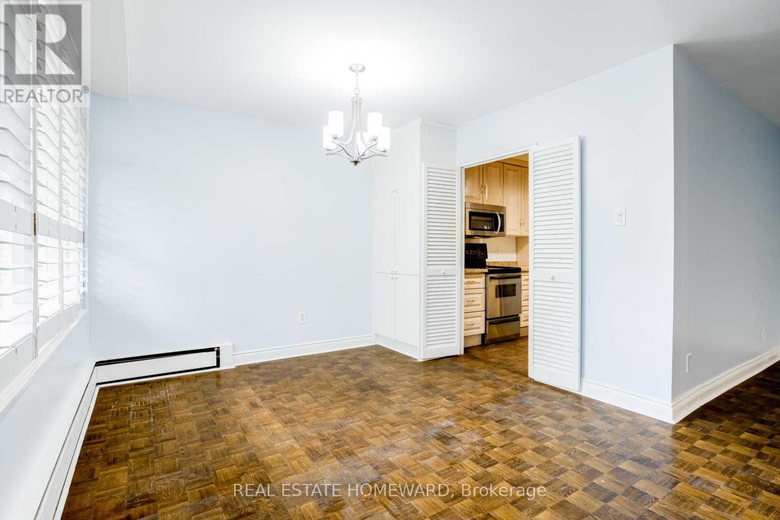 501 - 581 Avenue Road, Toronto, Ontario  M4V 2K4 - Photo 8 - C11933376