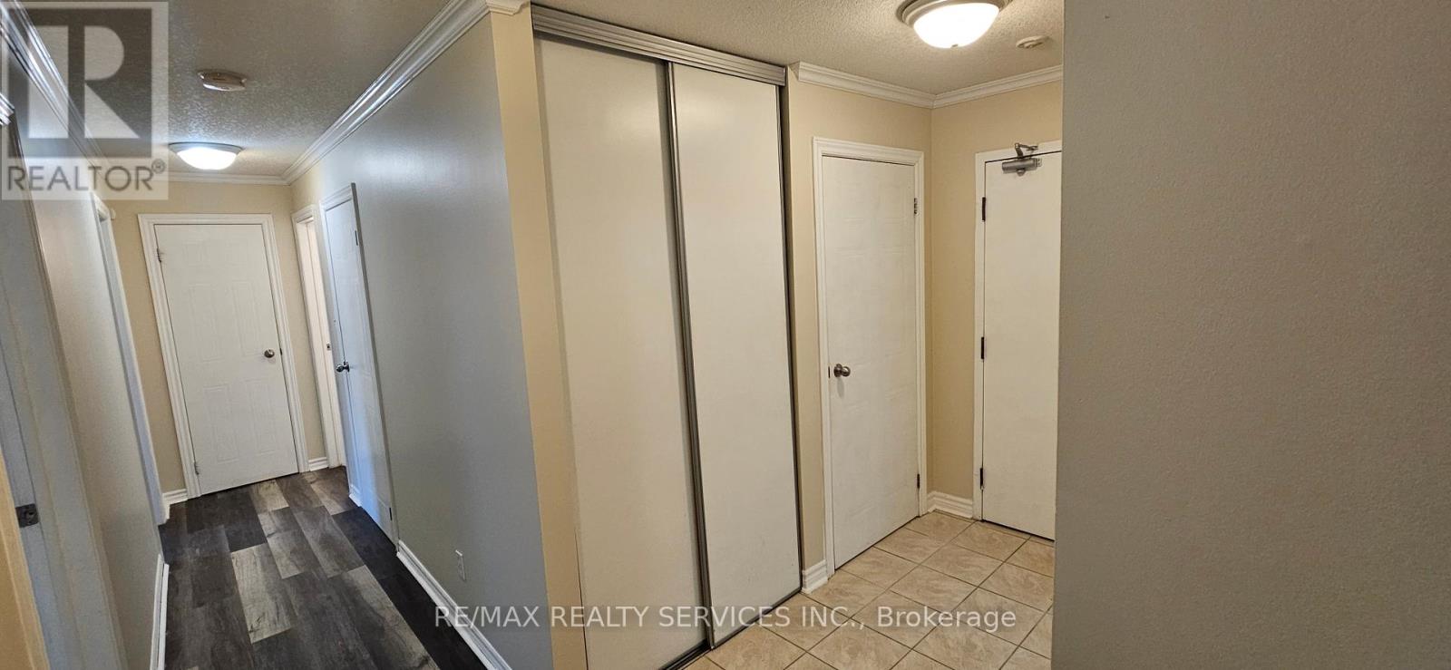 Property at 115 - 735 DEVERON CRESCENT image 4
