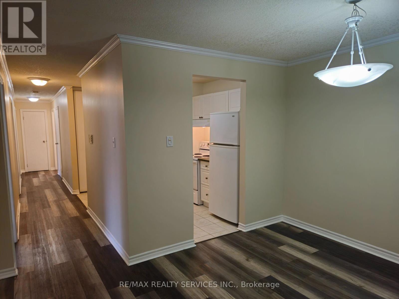 Property at 115 - 735 DEVERON CRESCENT image 5