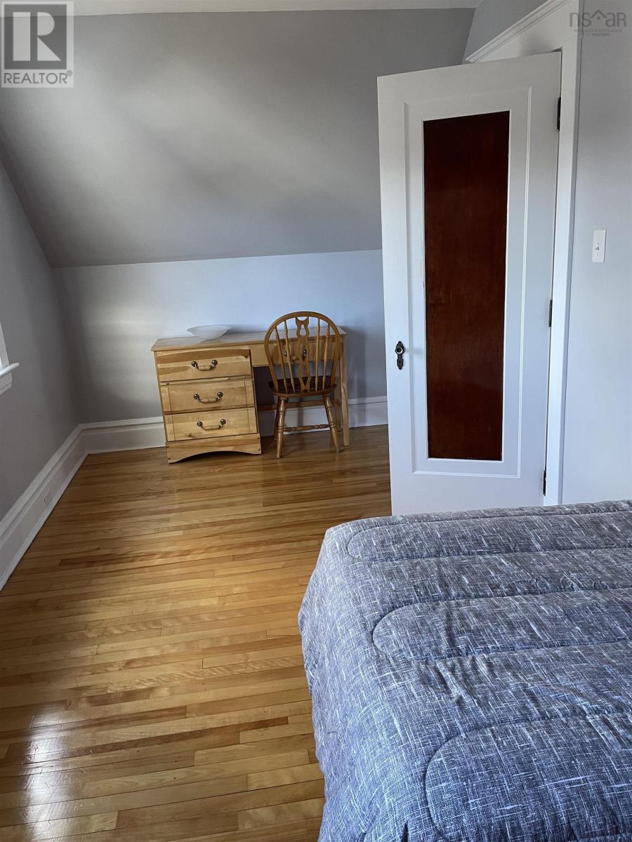 89 Lower Mclean Street, Glace Bay, Nova Scotia  B1A 2K9 - Photo 21 - 202501311