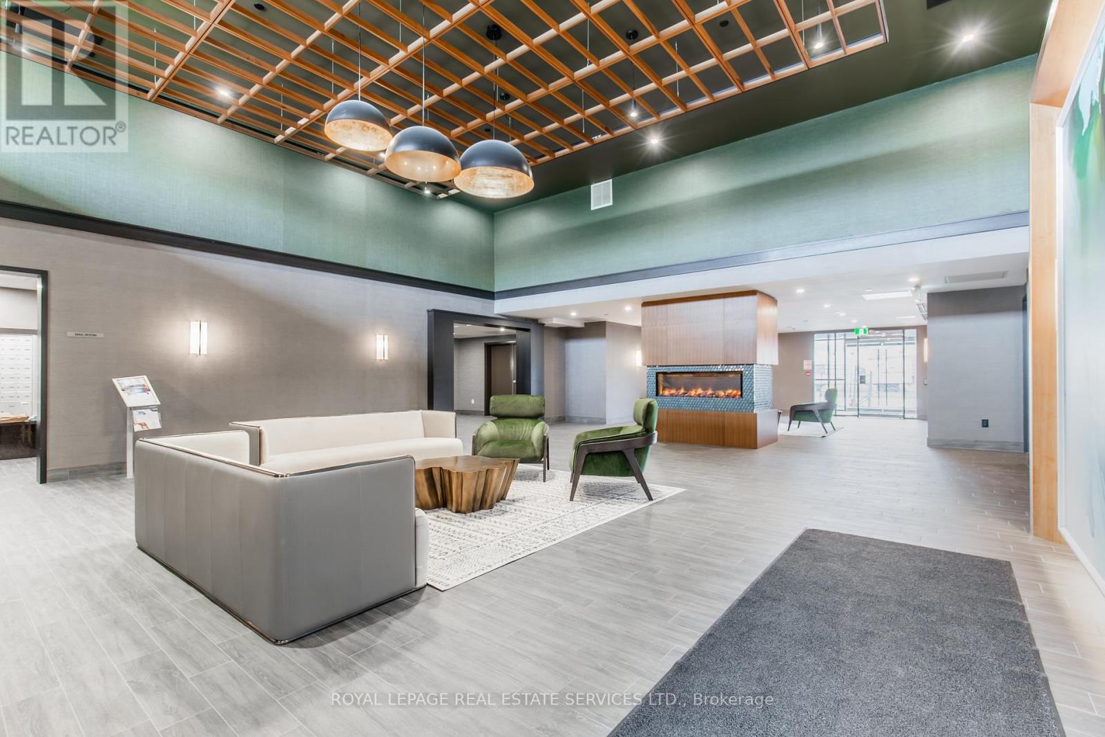 Property at 702 - 450 DUNDAS STREET E image 3