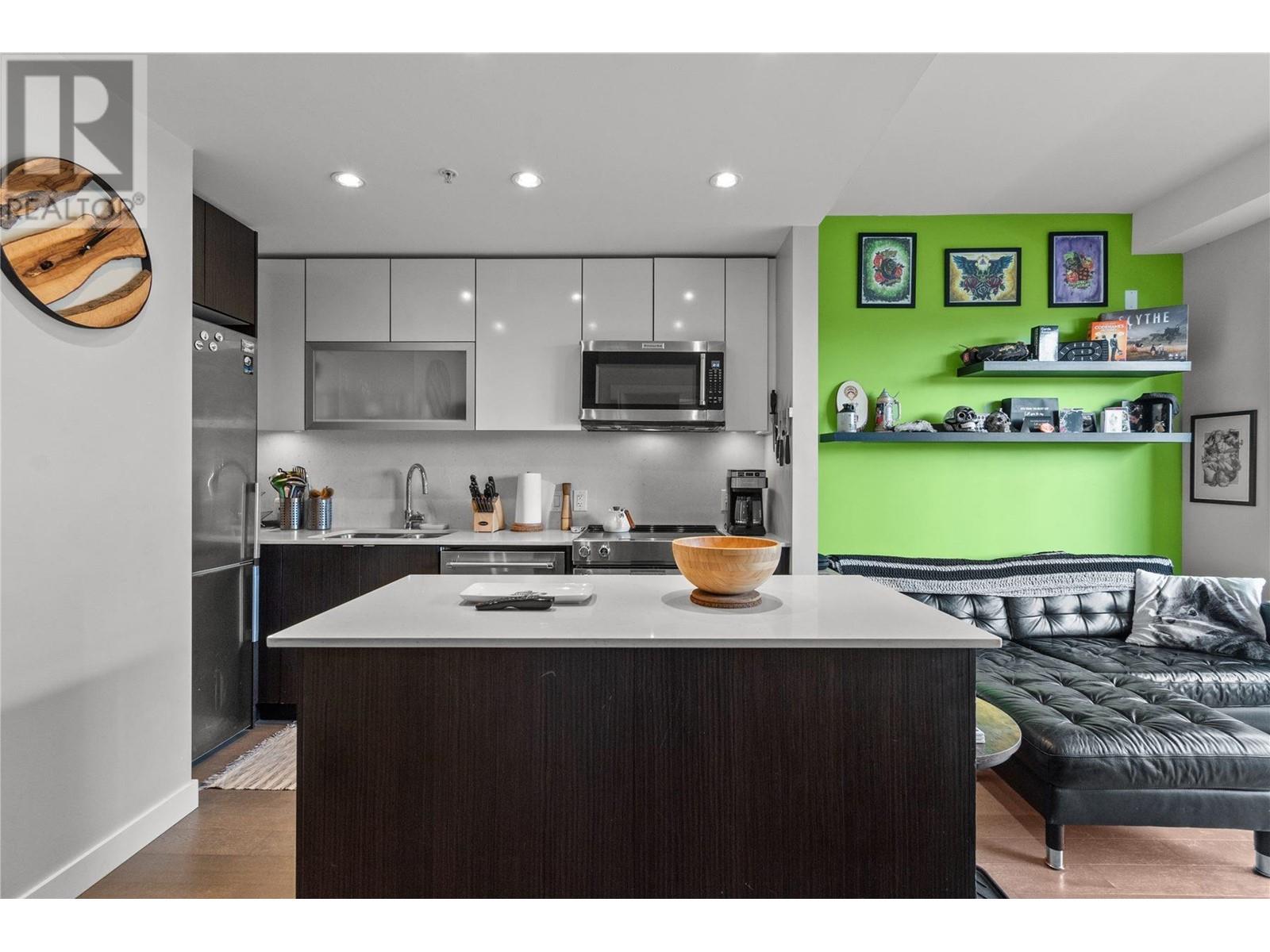 Ph7 688 E 19th Avenue, Vancouver, British Columbia  V5V 1K2 - Photo 4 - R2948240