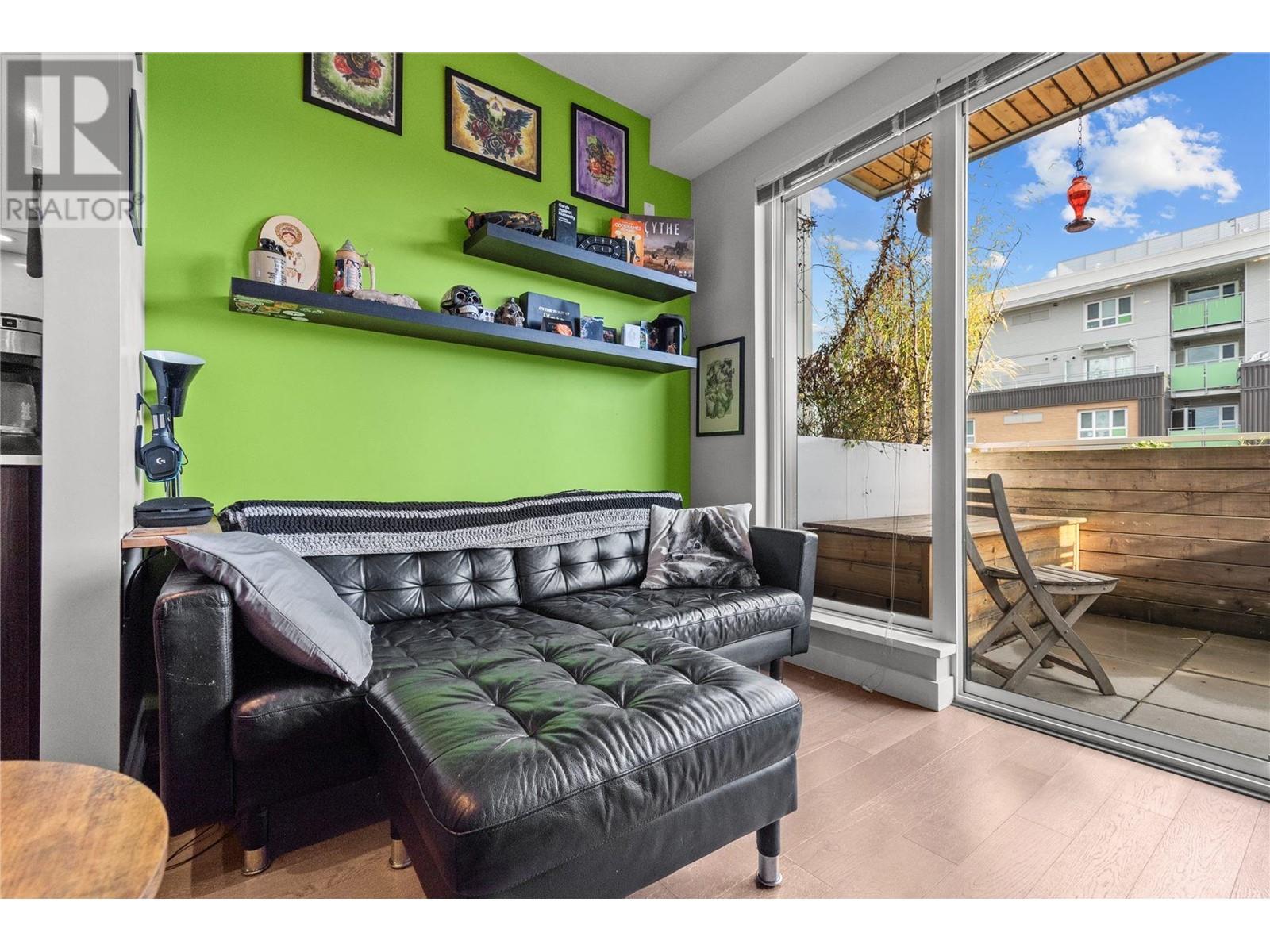 Ph7 688 E 19th Avenue, Vancouver, British Columbia  V5V 1K2 - Photo 5 - R2948240