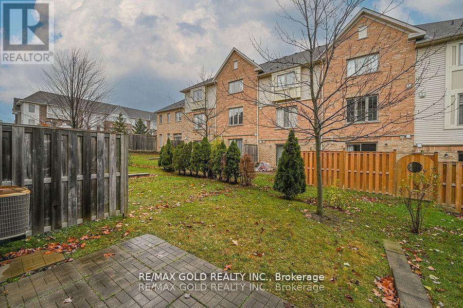 31 Bergamont Road, Brampton, Ontario  L6Y 0R1 - Photo 39 - W11933640