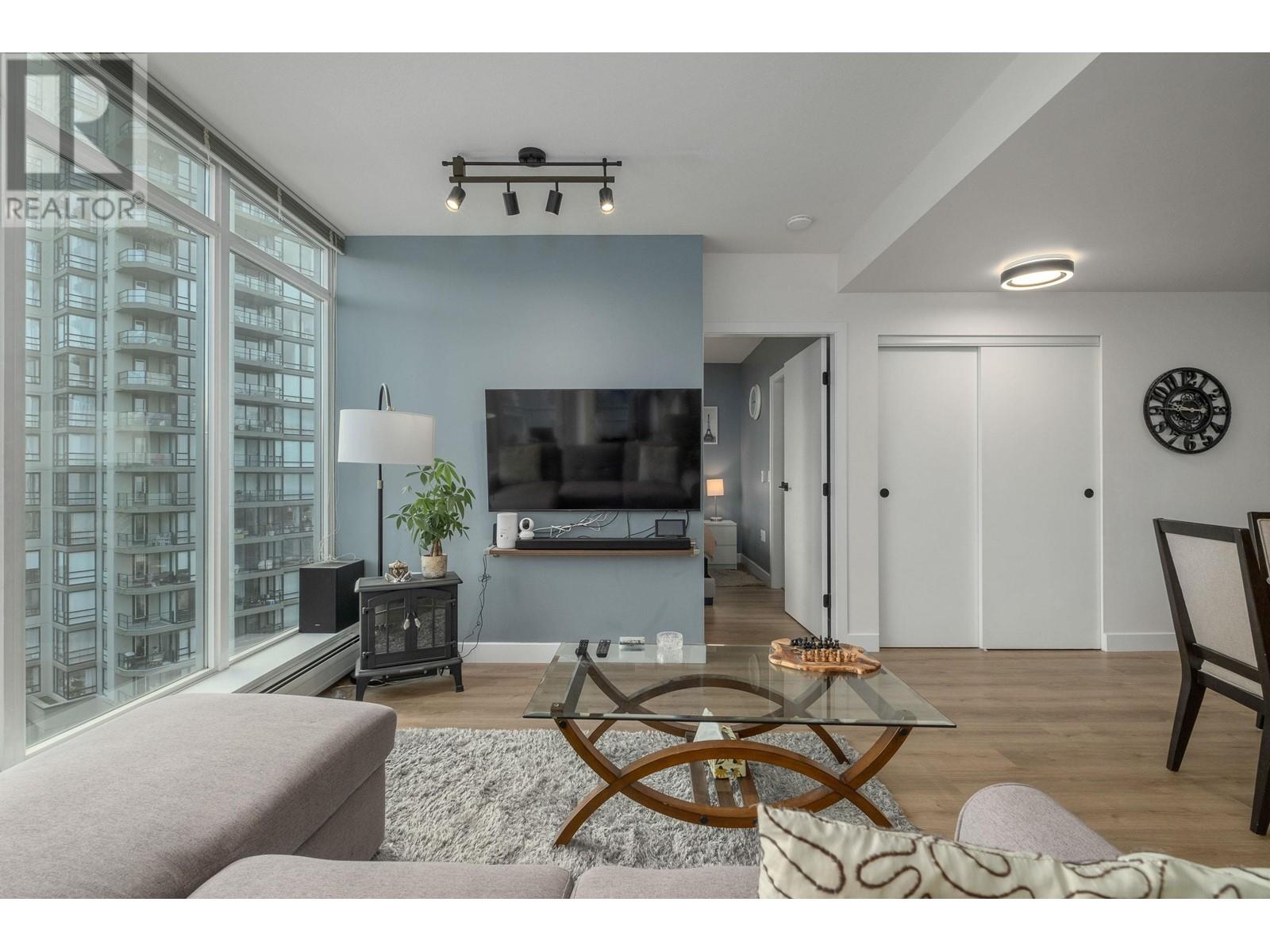 801 175 W 2nd Street, North Vancouver, British Columbia  V7M 0A5 - Photo 4 - R2958445