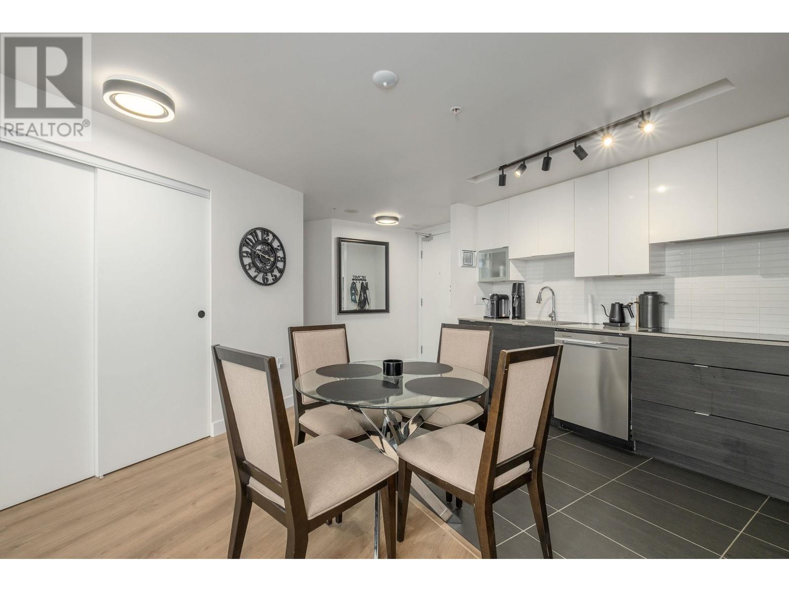 801 175 W 2nd Street, North Vancouver, British Columbia  V7M 0A5 - Photo 7 - R2958445