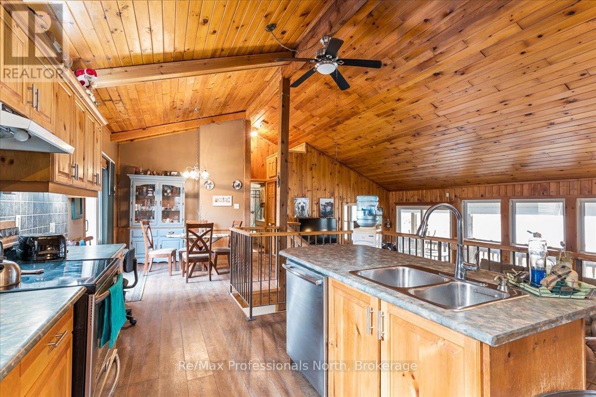 1272 Little Bob Lake Road, Minden Hills, Ontario  K0M 2K0 - Photo 17 - X11933733