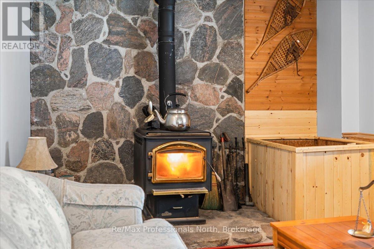 1272 Little Bob Lake Road, Minden Hills, Ontario  K0M 2K0 - Photo 30 - X11933733