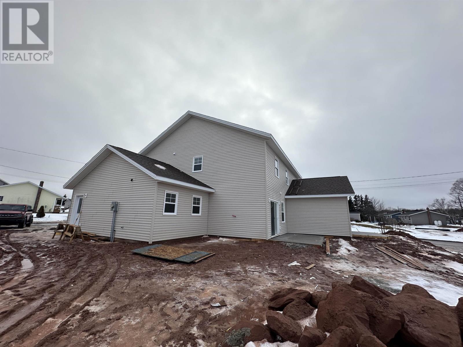 135 Oak Drive, Charlottetown, Prince Edward Island  C1A 9S4 - Photo 3 - 202501318