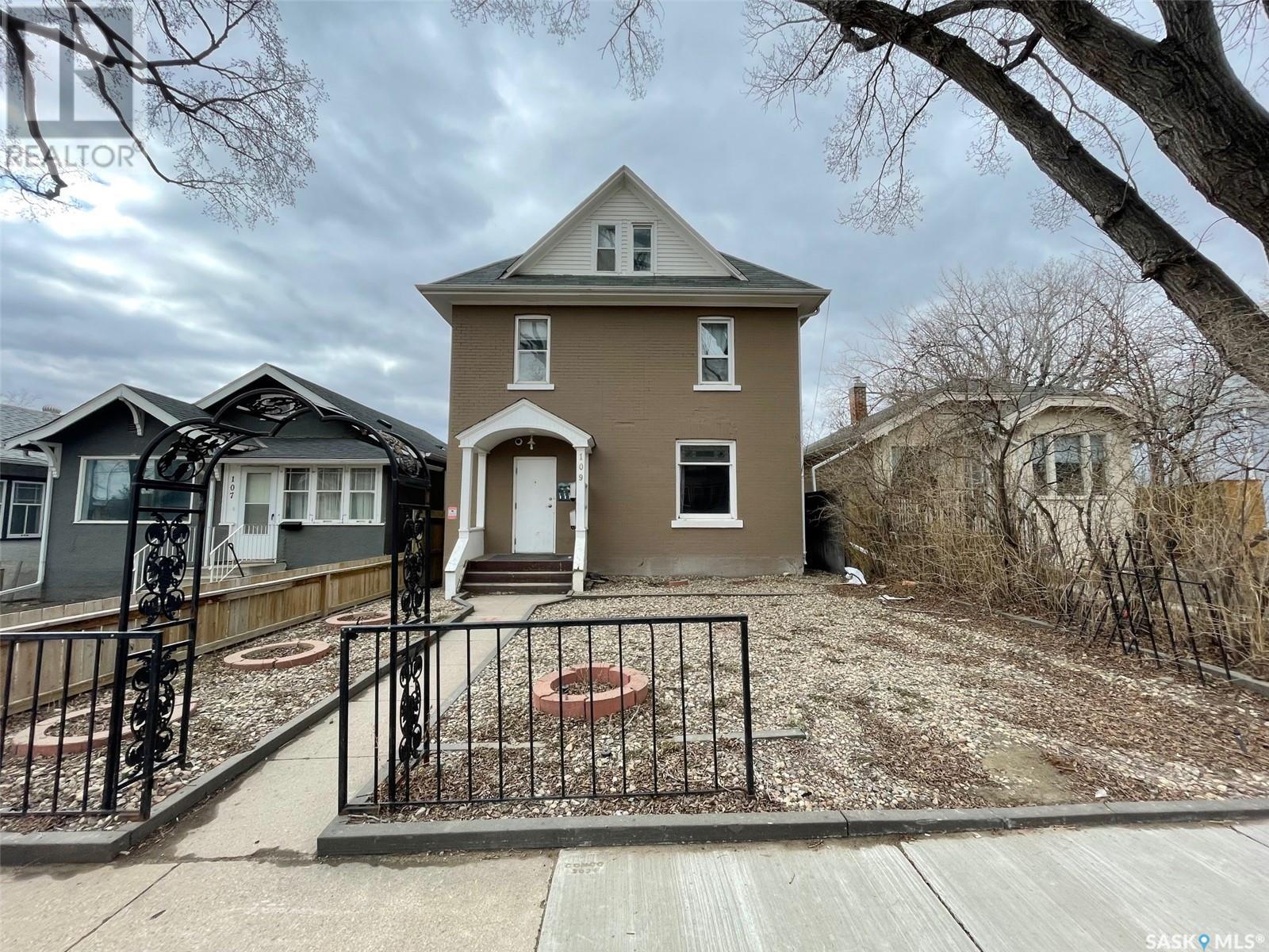 109 28th STREET W, Saskatoon, Saskatchewan