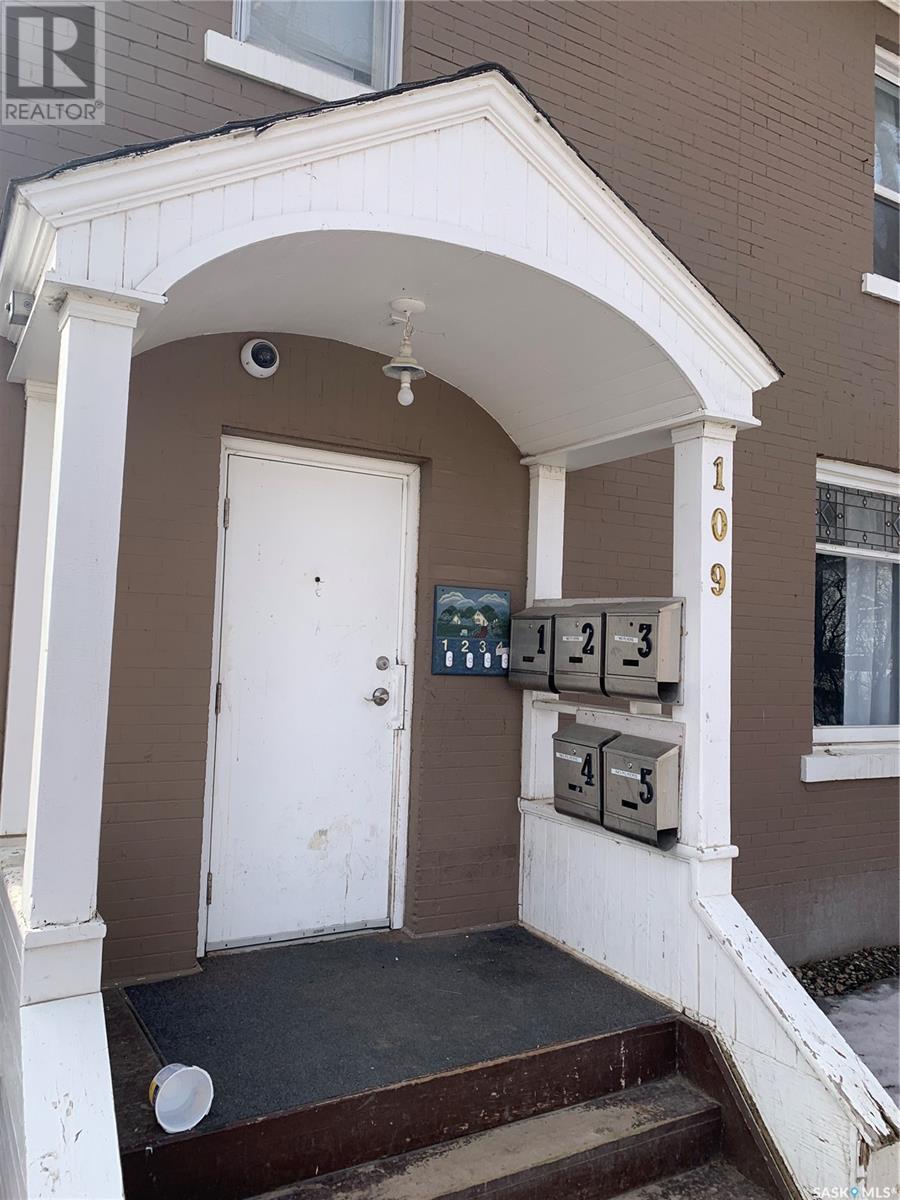 109 28th Street W, Saskatoon, Saskatchewan  S7L 0K1 - Photo 10 - SK992204