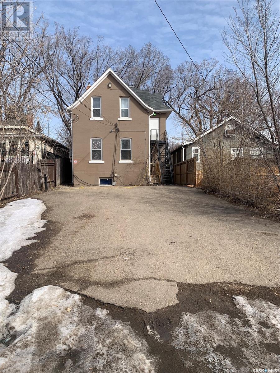 109 28th Street W, Saskatoon, Saskatchewan  S7L 0K1 - Photo 11 - SK992204