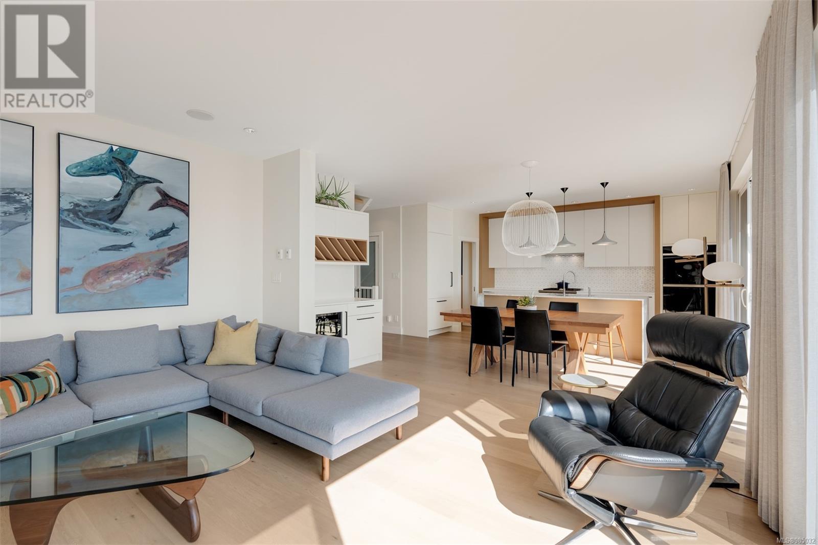 Property at 5097 Cordova Bay Rd image 3