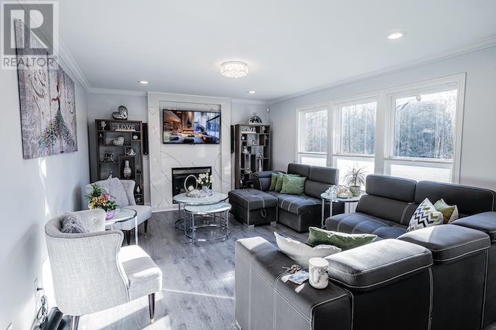23710 110 Avenue, Maple Ridge, British Columbia  V2W 1Z8 - Photo 4 - R2956567