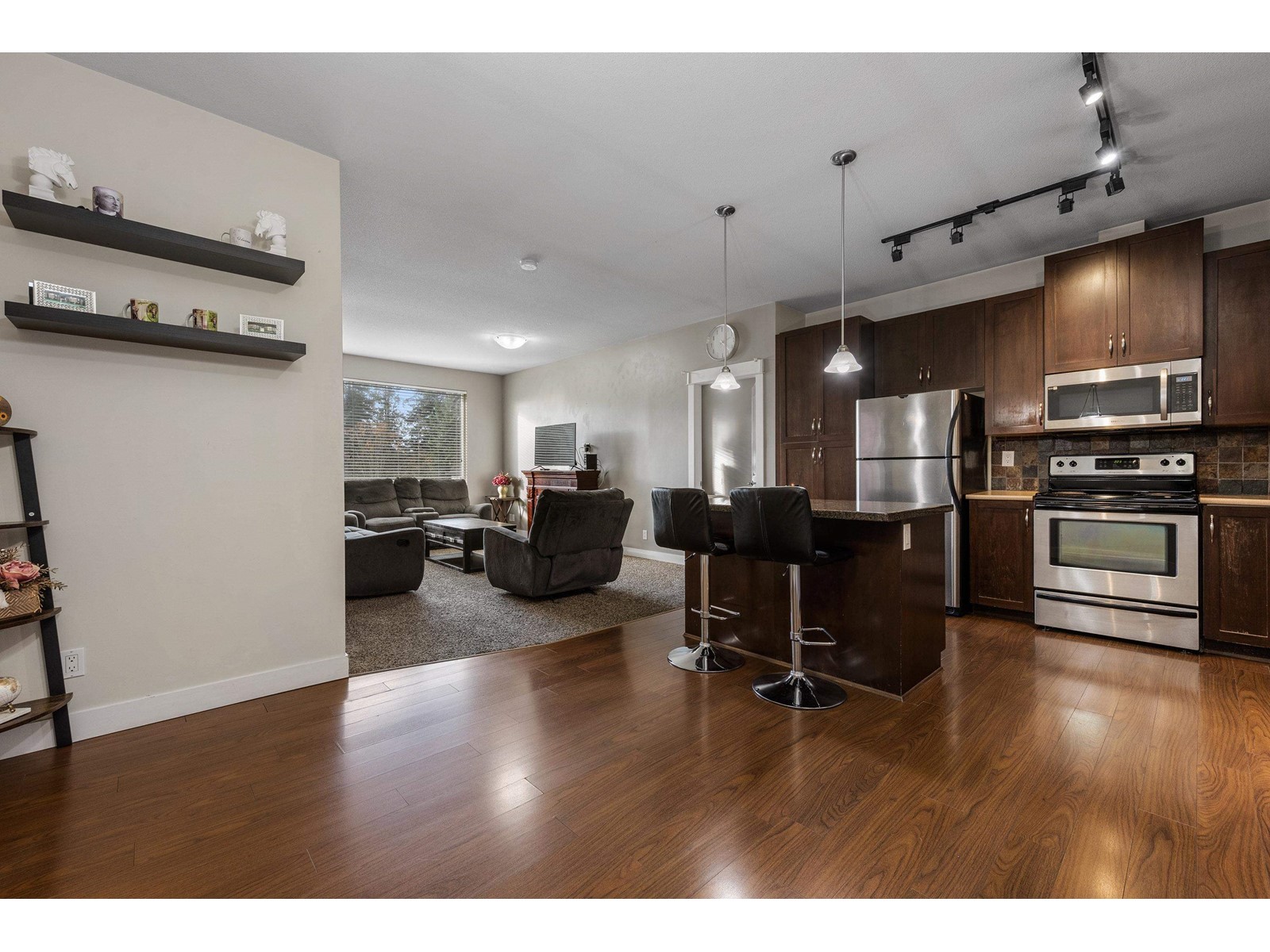 Property at 411 2955 DIAMOND CRESCENT image 4