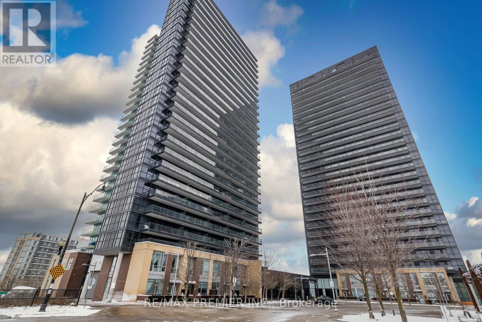 Property at 3101 - 33 SINGER COURT image 1