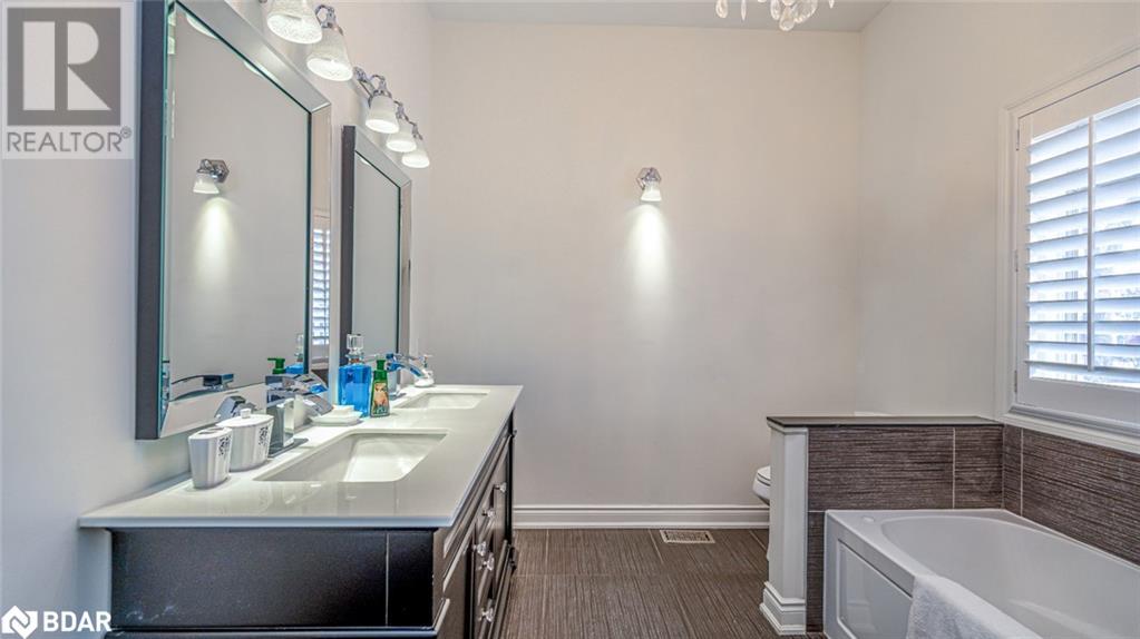 392 Cox Mill Road, Barrie, Ontario  L4N 7S8 - Photo 11 - 40692244