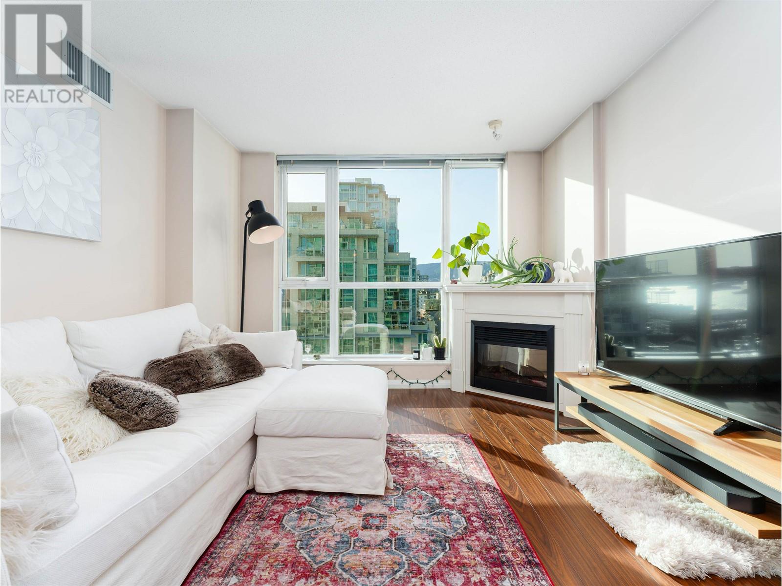 1107 188 E Esplanade, North Vancouver, British Columbia  V7L 4Y1 - Photo 4 - R2958454