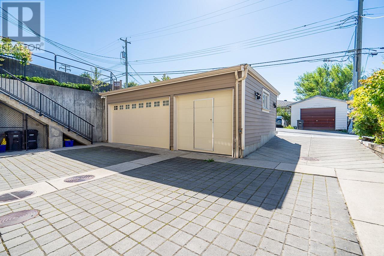 Listing Picture 26 of 29 : 1 3828 PENDER STREET, Burnaby / 本拿比 - 魯藝地產 Yvonne Lu Group - MLS Medallion Club Member