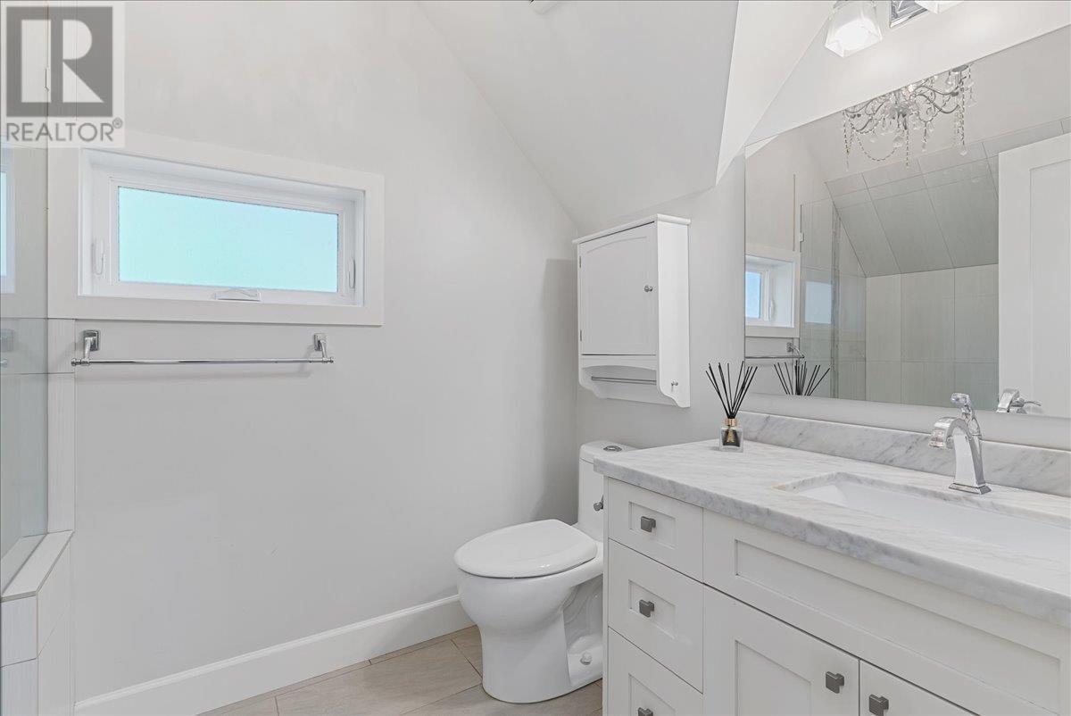 344 E 8th Street, North Vancouver, British Columbia  V7L 1Z3 - Photo 12 - R2958512