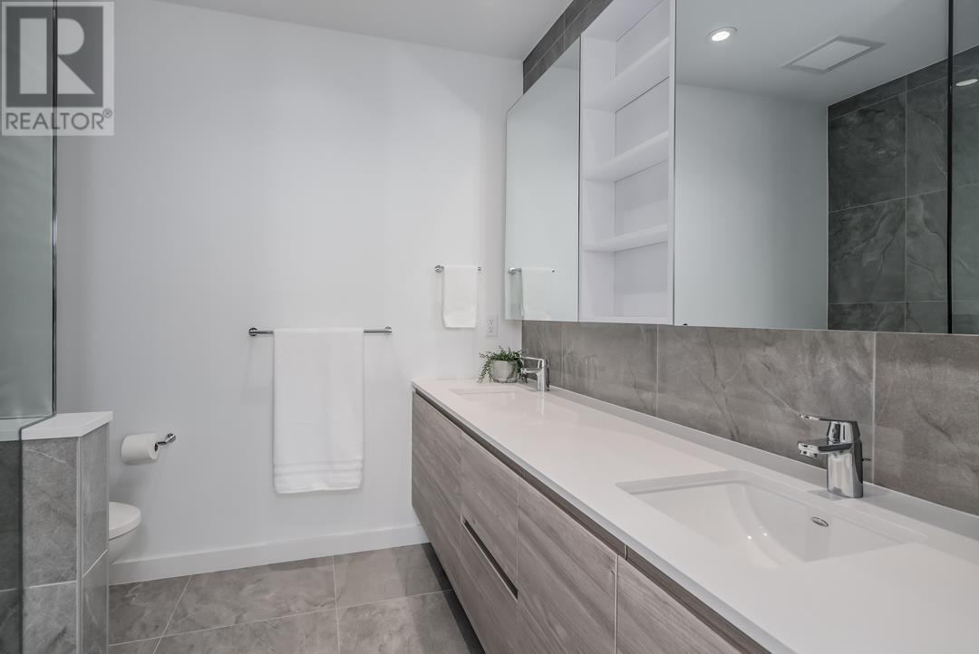 3907 680 Quayside Drive, New Westminster, British Columbia  V3M 0P2 - Photo 15 - R2958468