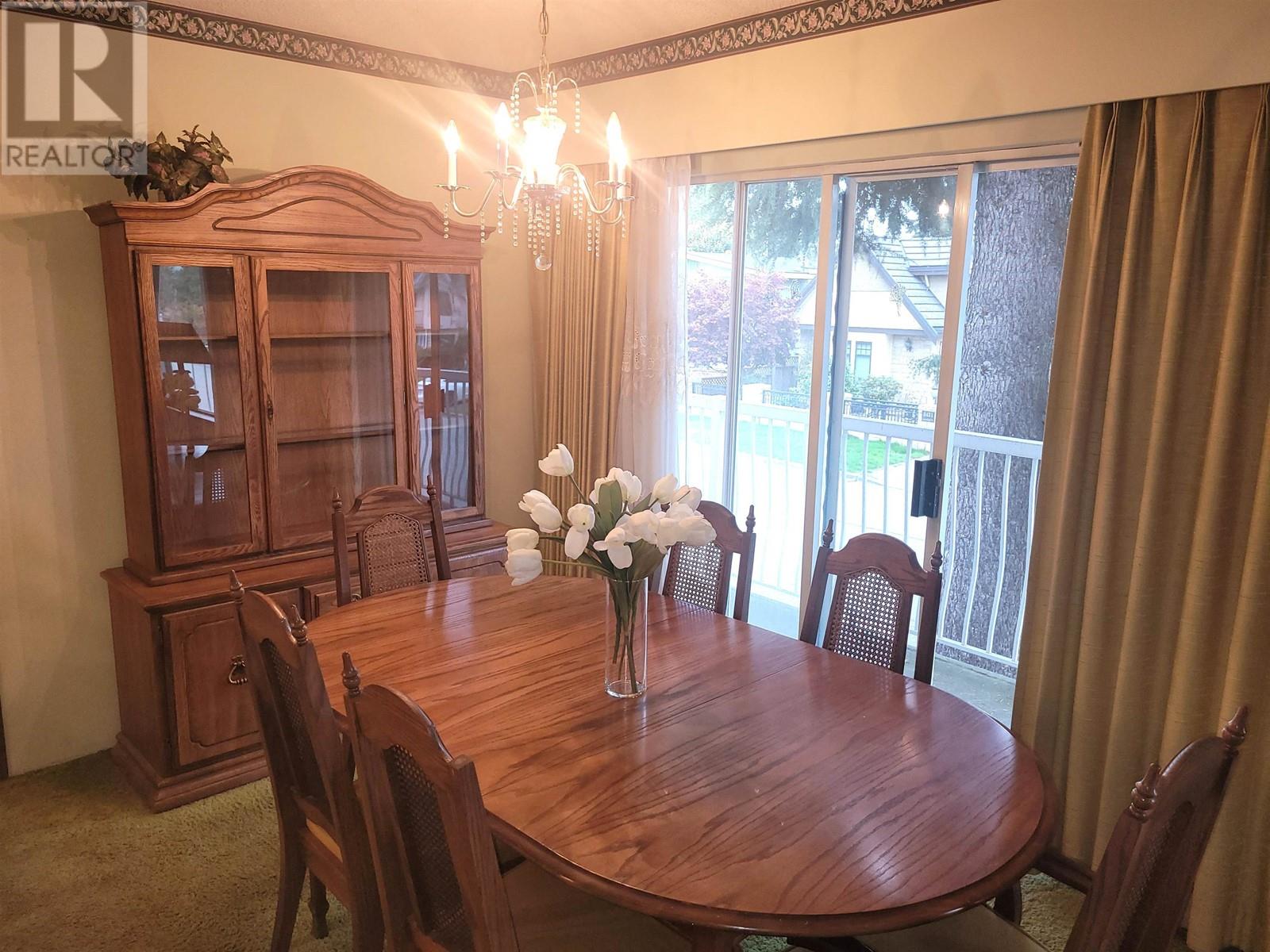 Listing Picture 6 of 13 : 8460 GREENFIELD DRIVE, Richmond / 烈治文 - 魯藝地產 Yvonne Lu Group - MLS Medallion Club Member