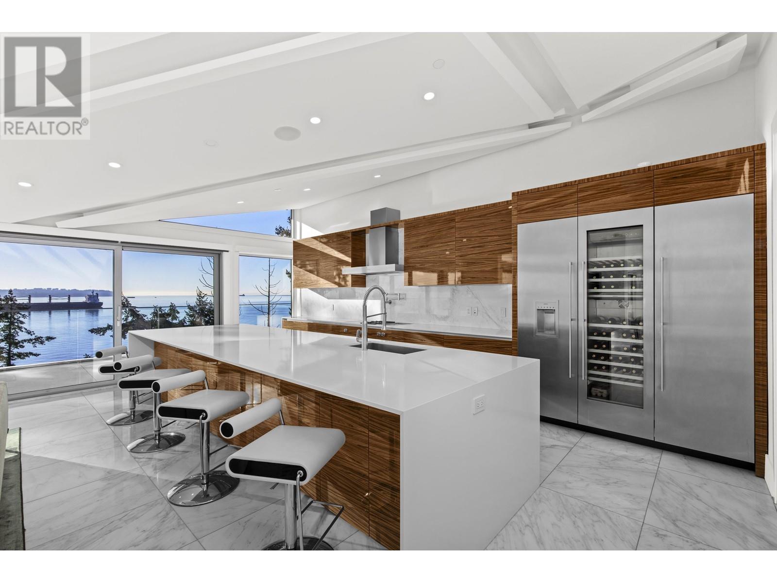 4580 Marine Drive, West Vancouver, British Columbia V7W 2N9 - Photo 10 - R2958523
