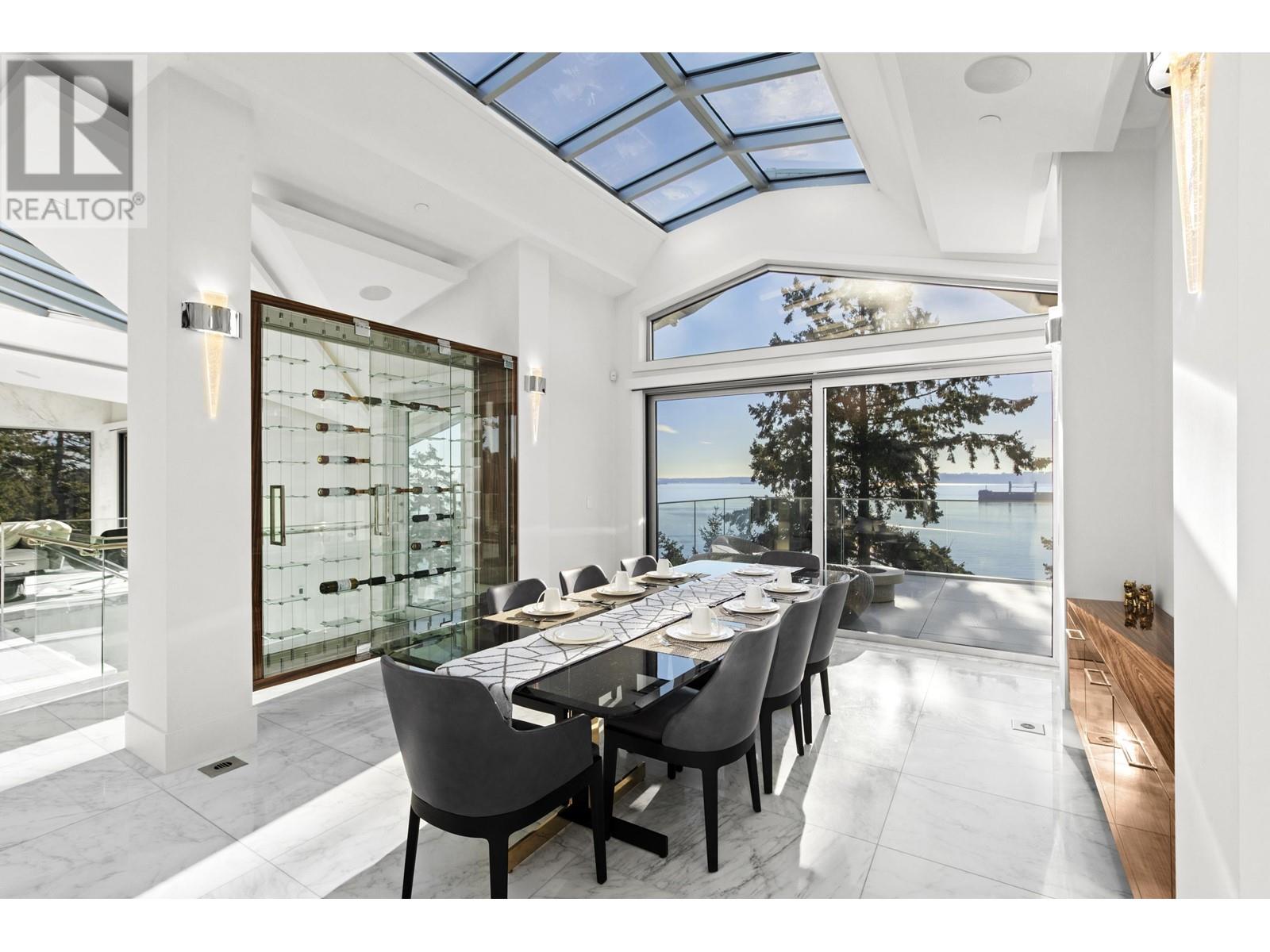 4580 Marine Drive, West Vancouver, British Columbia V7W 2N9 - Photo 12 - R2958523