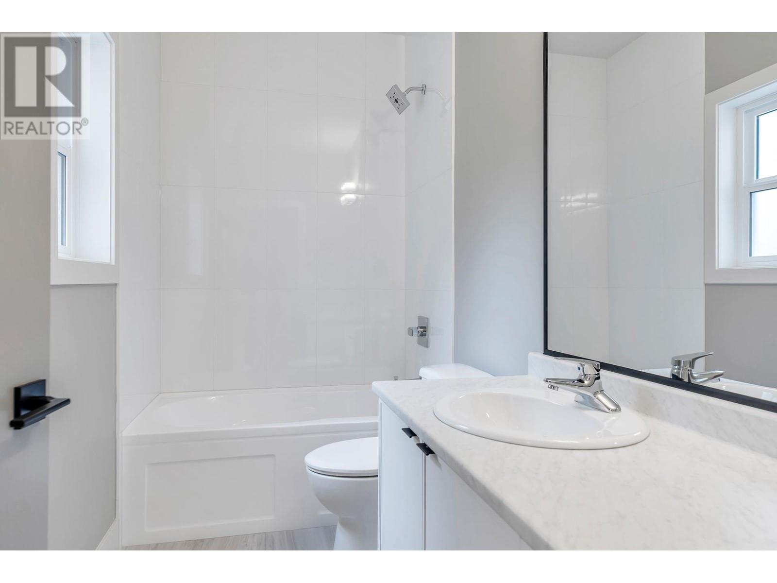 24405 Jenewein Drive, Maple Ridge, British Columbia  V0V 0V0 - Photo 9 - R2958527