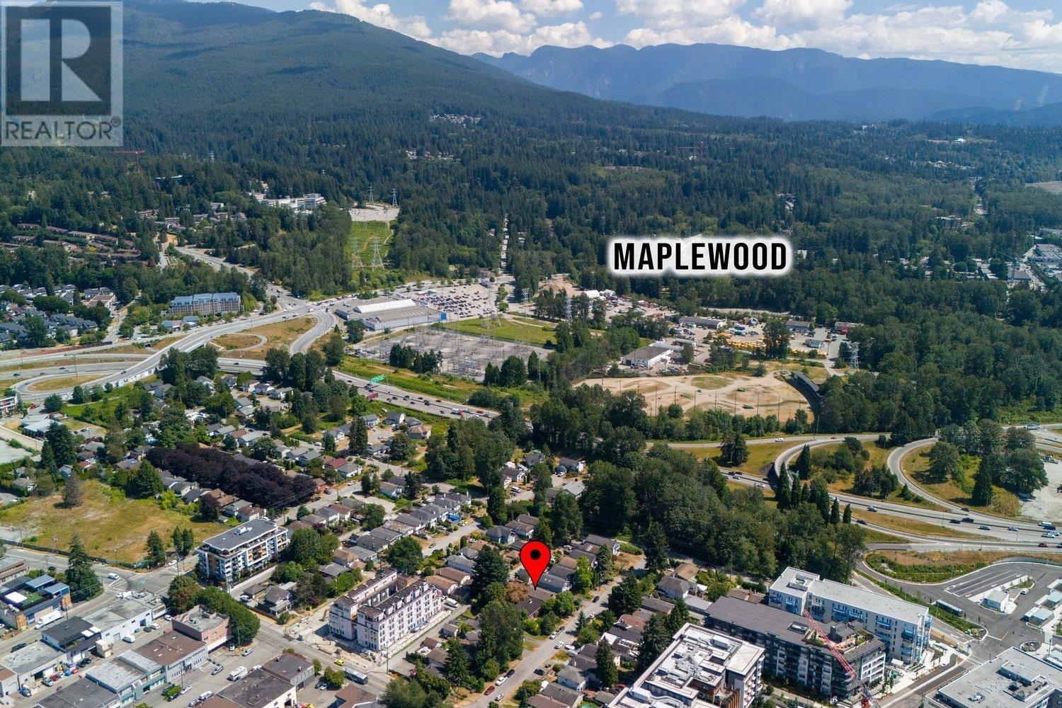 1562 Bond Street, North Vancouver, British Columbia  V7J 1E7 - Photo 9 - R2958539