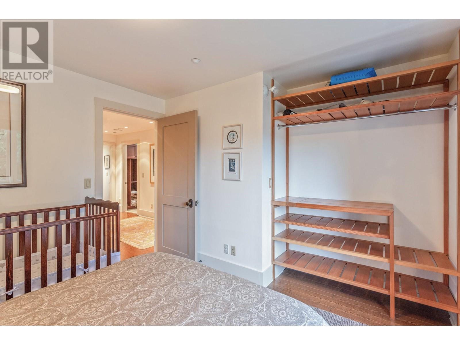 Listing Picture 29 of 40 : 4767 TRAFALGAR STREET, Vancouver / 溫哥華 - 魯藝地產 Yvonne Lu Group - MLS Medallion Club Member