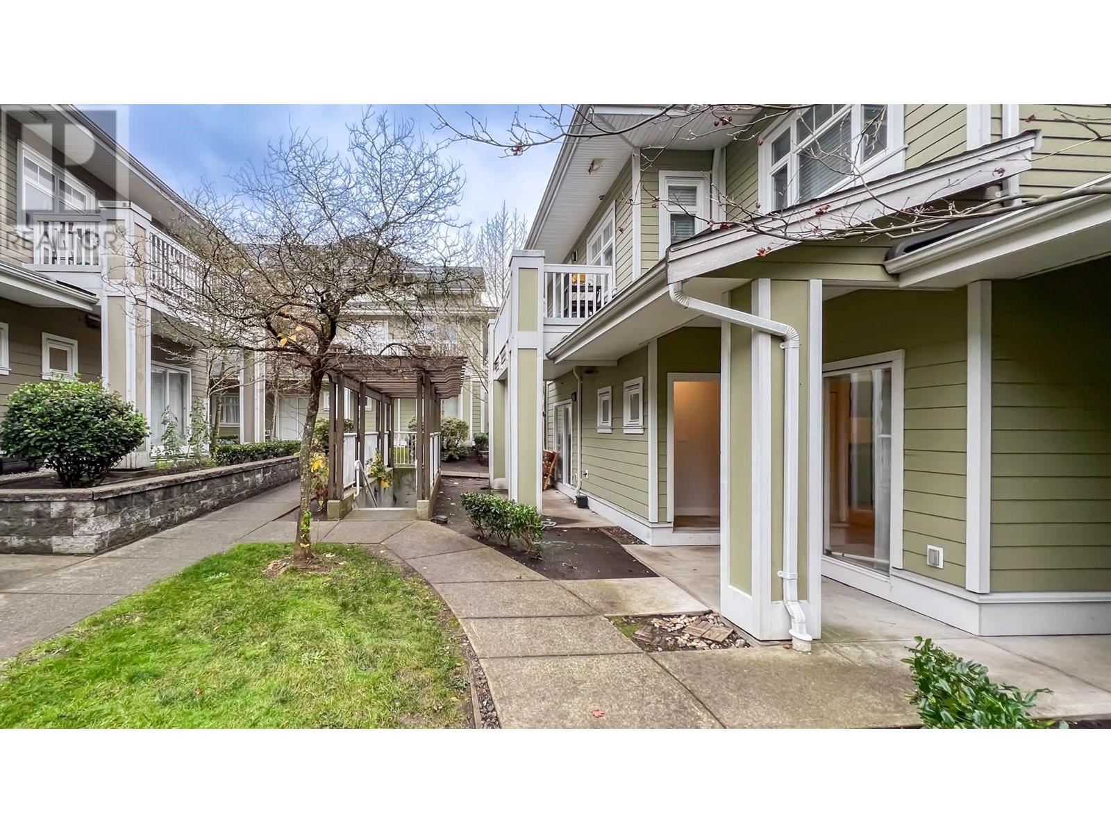 Listing Picture 4 of 17 : 40 7388 MACPHERSON AVENUE, Burnaby / 本拿比 - 魯藝地產 Yvonne Lu Group - MLS Medallion Club Member